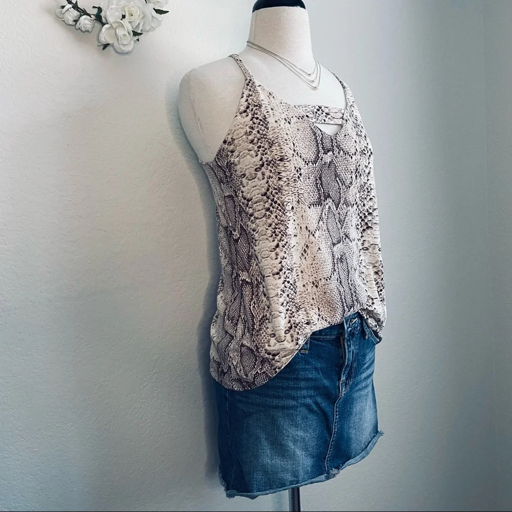 Barr lll Snake Phyton Keyhole Tank